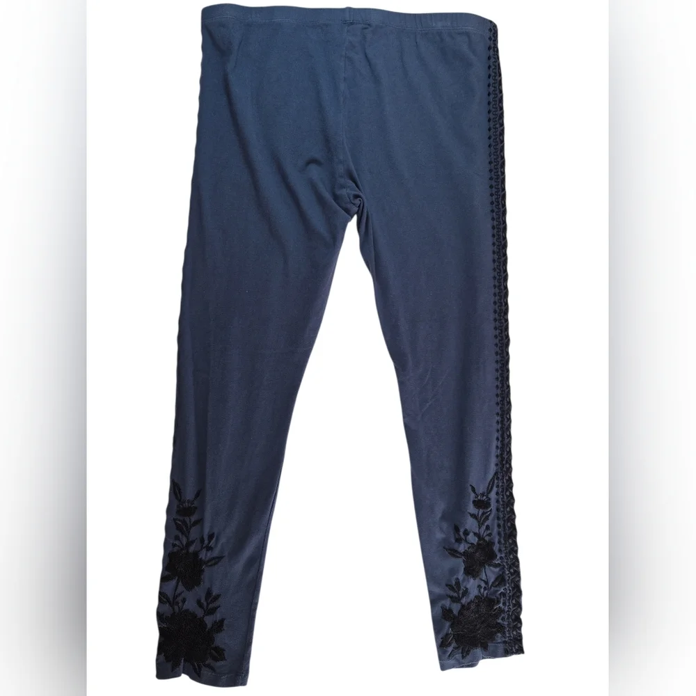 Johnny Was Magdalene Blue Embroidered Legging - Picture 4 of 12